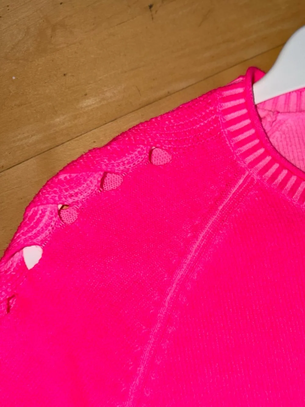 Lisa Todd Neon Lights sweater, M,  CB2641 - Picture 4 of 4